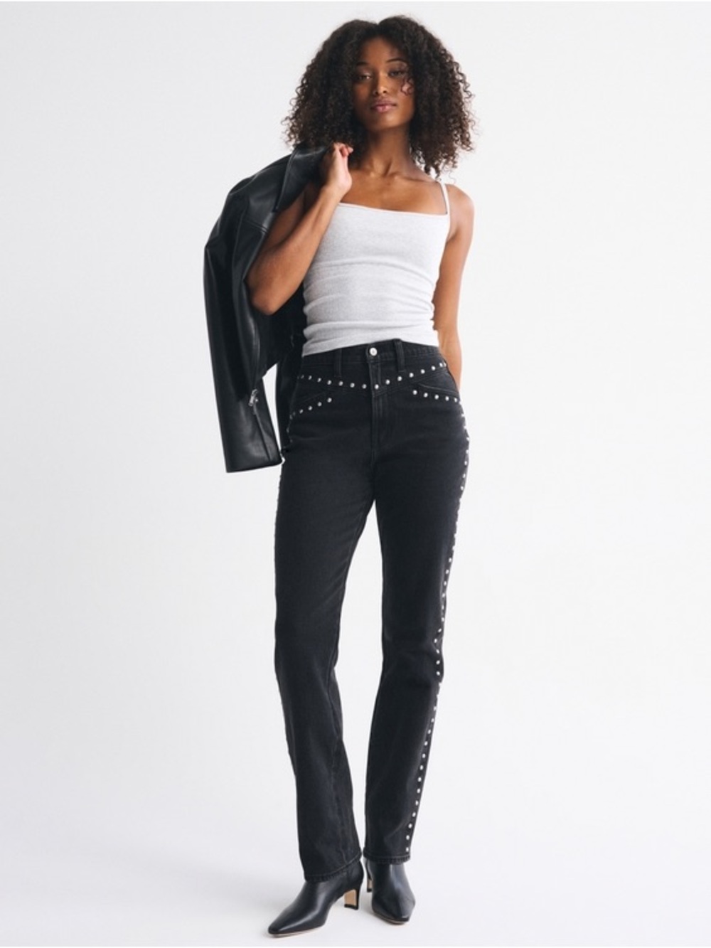 Abercrombie Fitch Ultra High Rise 90s Straight Jeans Studded 28 Long Curve Love
